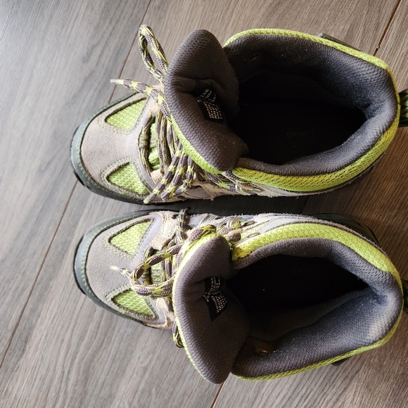 L.L. Bean Kids' Waterproof Trail Model Hiking Boots - Picture 4 of 6